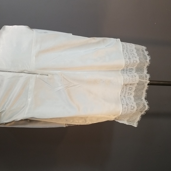 Elie Tahari size 14 white unique lace sequin lace dress. Beautifully lined - Picture 10 of 17